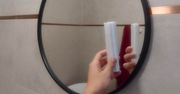 Naklejam na lustro w łazience i zapominam o parze czy zaciekach