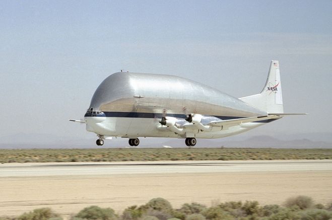 Zapomniany Super Guppy - to dzięki niemu oglądamy Belugę i Dreamliftera na niebie