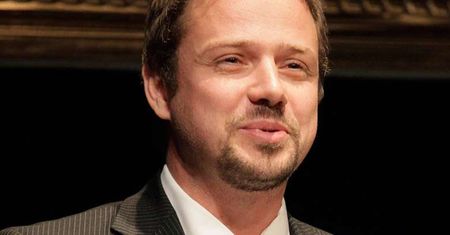 Rafał Trzaskowski pokazał syna! Nowy prezydent Warszawy świętował zwycięstwo w towarzystwie małego Stasia!