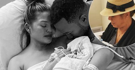 Mama Chrissy Teigen żegna zmarłego wnuczka. Wstrząsające nagranie w sieci