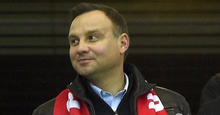 Andrzej Duda kibicował Polakom na stadionie w Nicei! Zobaczcie tylko tę radość prezydenta po zdobytej bramce przez Arkadiusza Milika