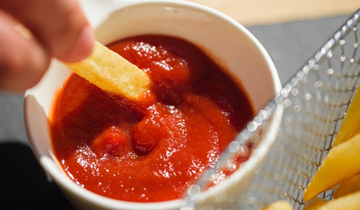 Domowy ketchup - najlepszy przepis. Przygotuj pomidorowy przysmak