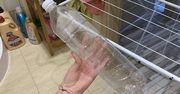 Przecinam butelkę i wieszam na suszarce. Siostra pukała się w głowę, a teraz też tak robi