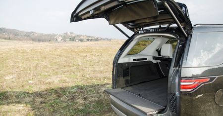 Nowy Land Rover Discovery V - zdjęcia z pierwszych jazd