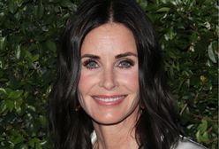 Ma 54 lata, wygląda na 30. Bohaterka "Przyjaciół" przesadziła z botoksem