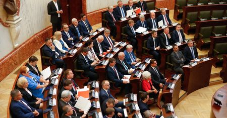 Mieli wybrać władze regionalnego związku. Skończyło się jatką jak w Sejmie