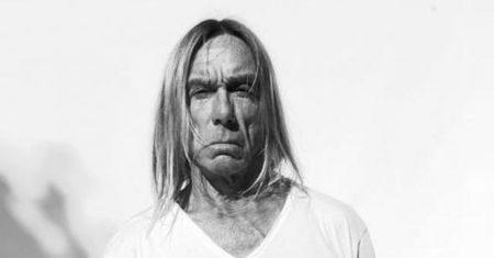 Iggy Pop z żoną na imprezie. Nina Alu wyglądała przepięknie!