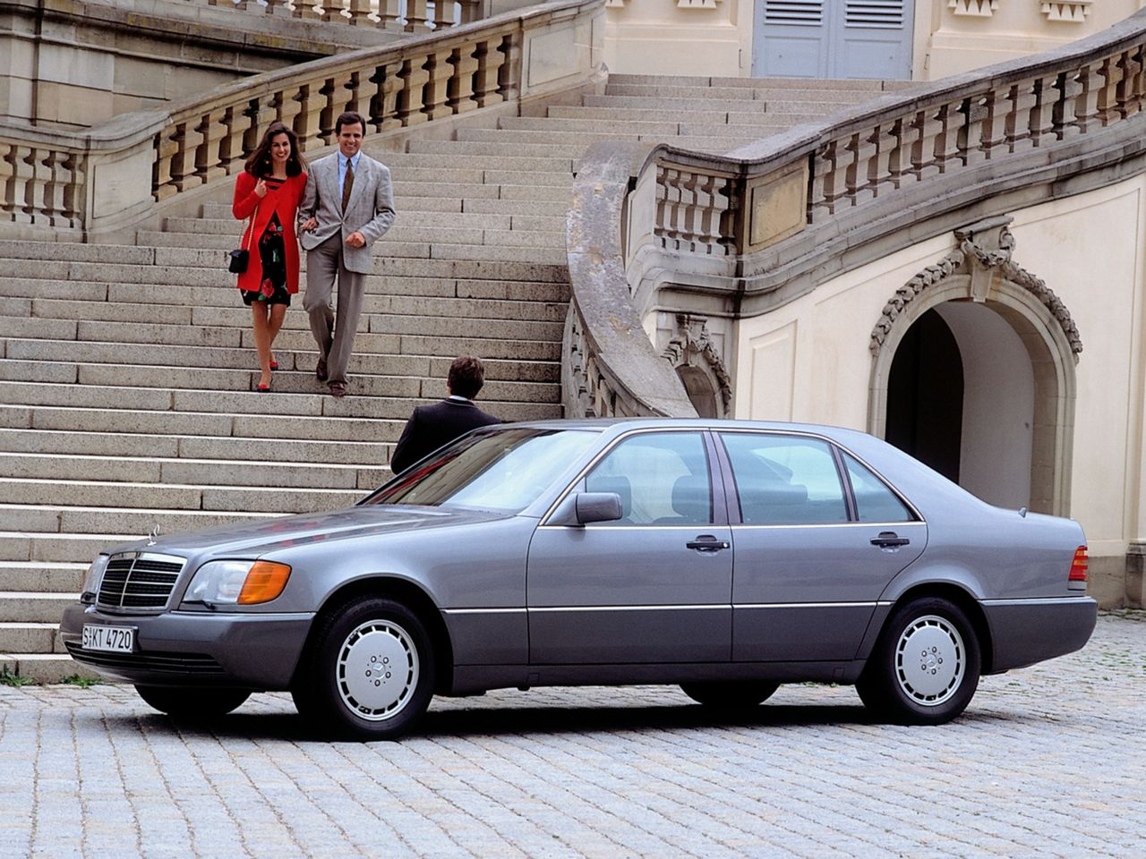 Luksusowy i bezpieczny. Mercedes W140 był m.in wyposażony w pierwszy seryjnie montowany do samochodu system ABS marki Bosch 