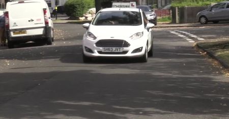 W Anglii po czteromiesięcznej przerwie wznowiono egzaminy na prawo jazdy