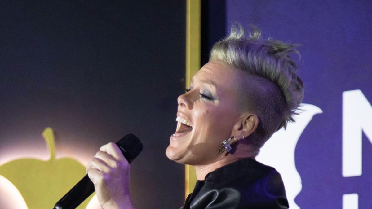 Anna Mucha na koncercie Pink. "Takie show, że aż buty lecą!" Gwiazda została w samych skarpetkach