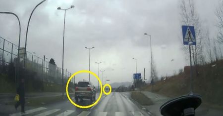 Bezmyślność kierowców poraża. Przepisy mieli za nic
