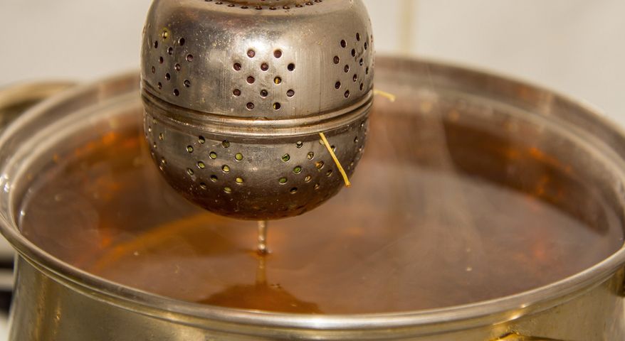 Herbatka z macierzanki nie tylko na suchy kaszel i trawienie. Dobrodziejstwo natury na wiele dolegliwości