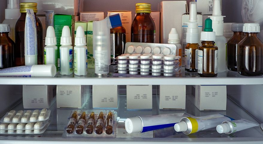GIF wycofuje z obrotu trzy serie leku na zakażenia bakteryjne