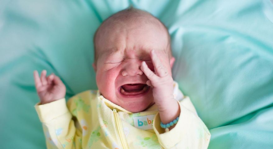 Naukowcy sprawdzili, czy poród przez cesarskie cięcie zwiększa ryzyko autyzmu