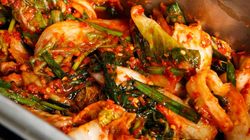 Kimchi na problemy z wypadaniem włosów. Warto jeść codziennie