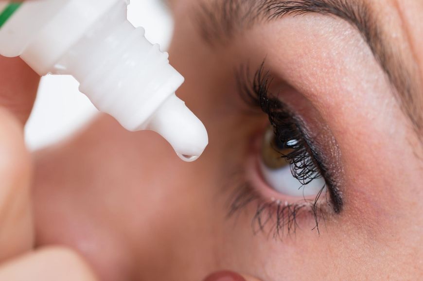 Czym różnią się krople Systane® Ultra od innych preparatów sztucznych łez? 