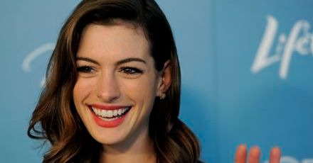 Zbyt ufna Anne Hathaway