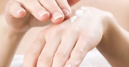 Parabeny wchodzą w skład 85 procent kosmetyków. Czy są groźne?