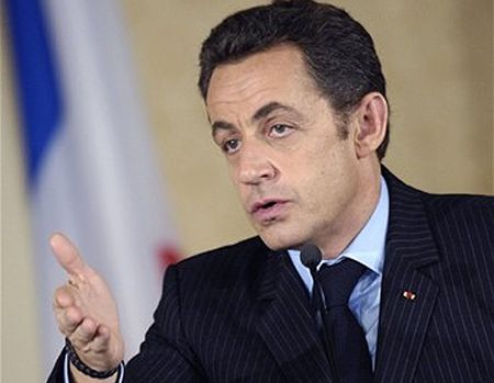 Sarkozy: nie chciałem odwoływać ślubu, będzie pozew