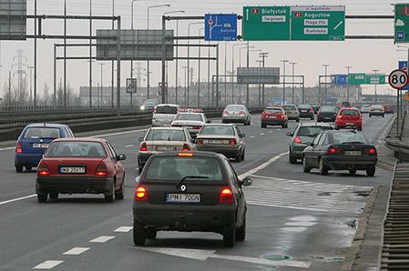 Szczyt wielkanocnych powrotów - w deszczu i śniegu