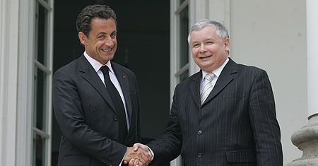 "Misja ratunkowa" Sarkozy'ego w Warszawie