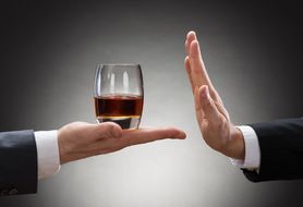Miesiąc bez alkoholu? Sprawdź, co będzie się działo w twoim organizmie