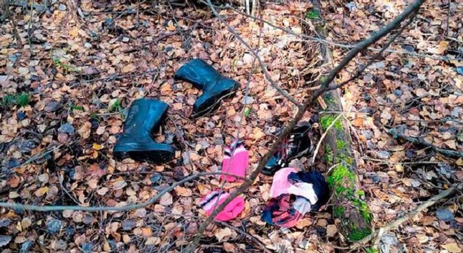 Wyszły na spacer do lasu. 10-latkę odnaleziono przy martwej matce