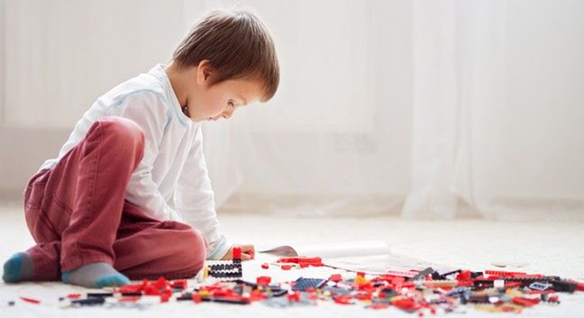 Klocki LEGO są uwielbiane przez młodsze i starsze dzieci, ale cenią je również dorośli