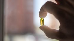 Ile witaminy D suplementować zimą? Teraz deficyt jest niemal pewny