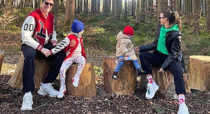 Anna Lewandowska w ekstrawaganckich butach spędza czas z rodziną w lesie