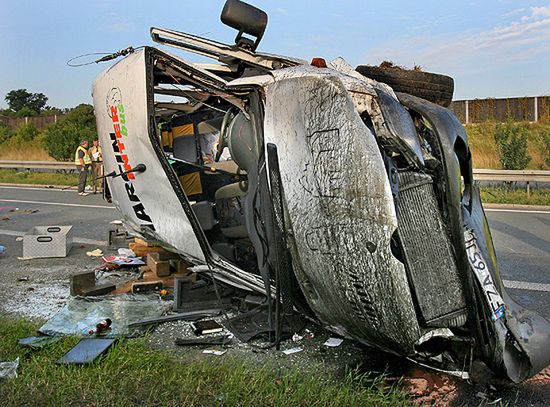 Troje Polaków zginęło, 9 rannych w wypadku w Saksonii