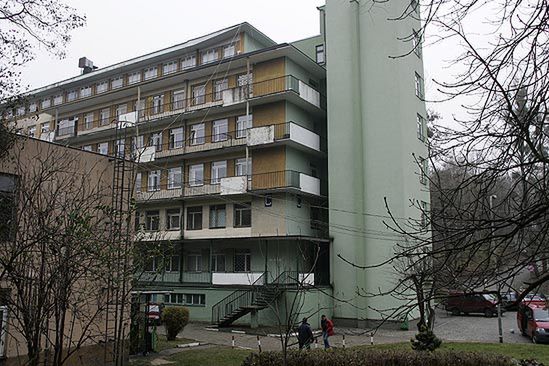Zapalenie płuc przyczyną śmierci 37-latka w Gdańsku