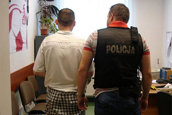 Ataki na młode kobiety przy ul. Puławskiej. Sprawca zatrzymany i objęty dozorem