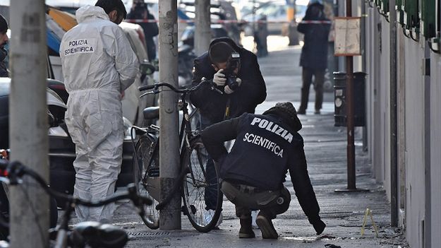 Przed księgarnią we Florencji wybuchła bomba domowej roboty