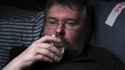 Objaw widać na twarzy. Znak, że nowotwór zajął już płuca