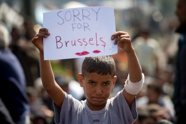 Imigranci przepraszają za zamachy w Brukseli