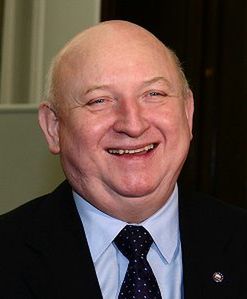 Oleksy wicepremierem i szefem MSWiA