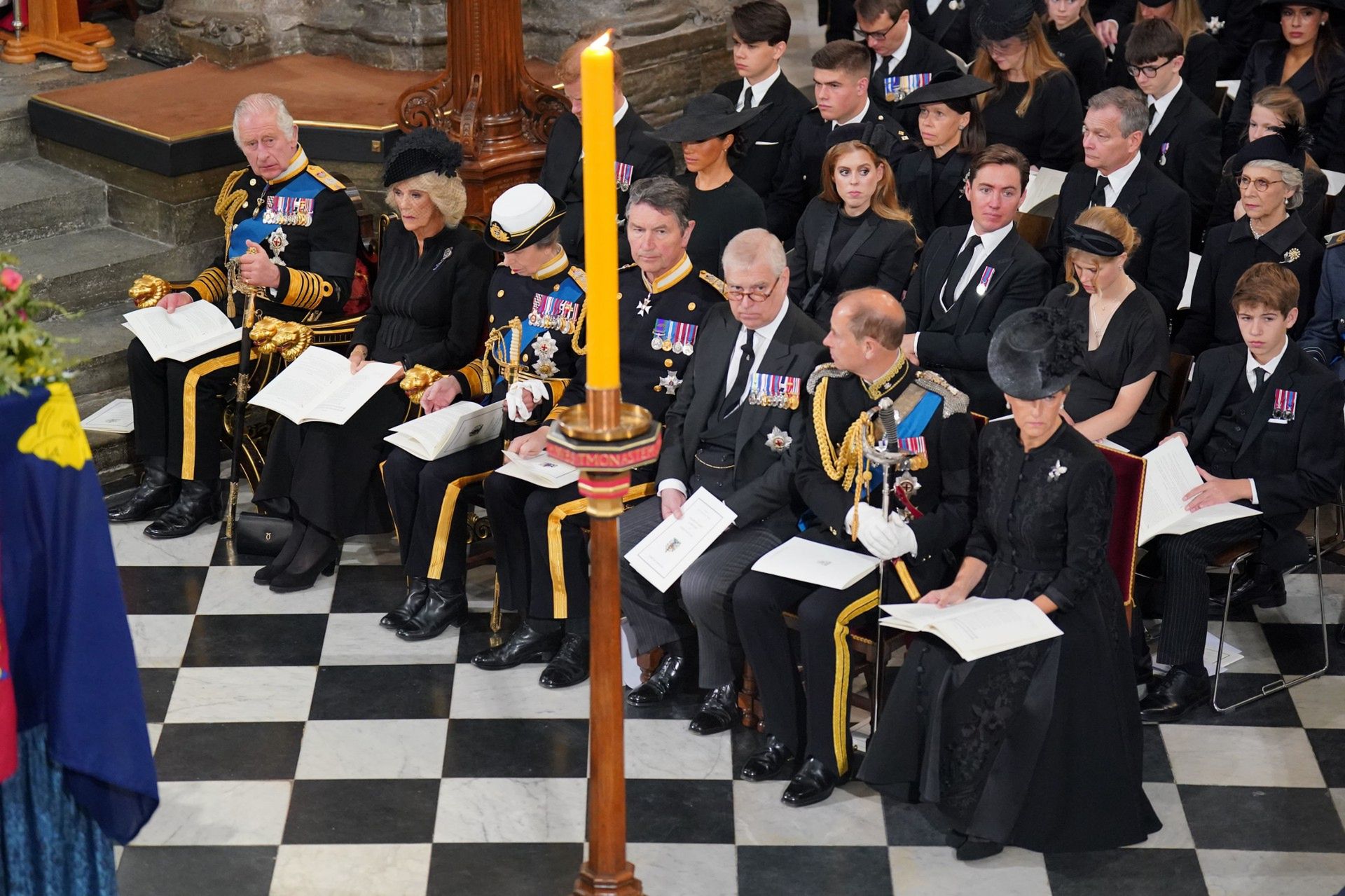 Król Karol, Królowa Camilla, książę Harry, Meghan Markle