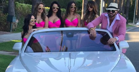 Nowy playboy podbija Instagrama. Hugh Hefner to przeżytek