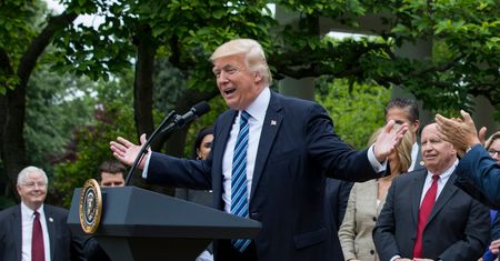 Trump pogratulował Macronowi zwycięstwa