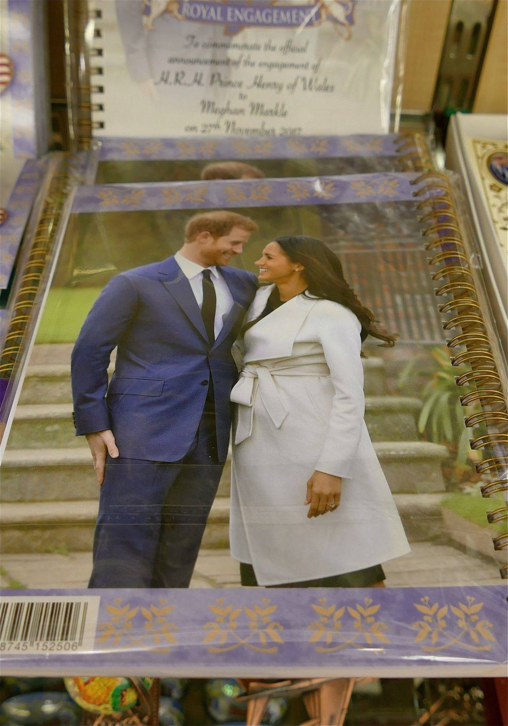 gadżety zaręczynowe-Meghan Markle i księcia Harry'ego