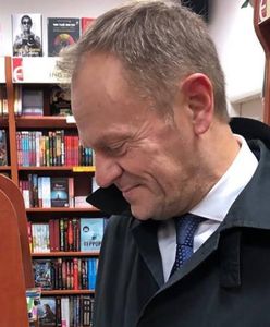Donald Tusk wszedł do ukraińskiej księgarni. Pochwalił się znaleziskiem