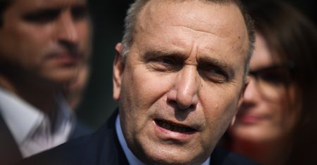 Schetyna odpowiada na "piątkę Kaczyńskiego"