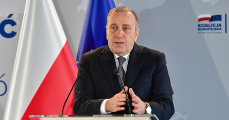 Emocje po filmie Sekielskiego o pedofilii. Platforma Obywatelska zapowiada zmiany w prawie