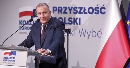 Grzegorz Schetyna ujawnił plan na wygranie wyborów. Chce "odzyskać" 100 mld zł