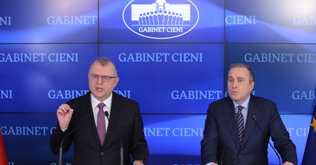 Z PiS przeszedł do PO. Internauci bezlitośni dla Kazimierza Ujazdowskiego i Platformy