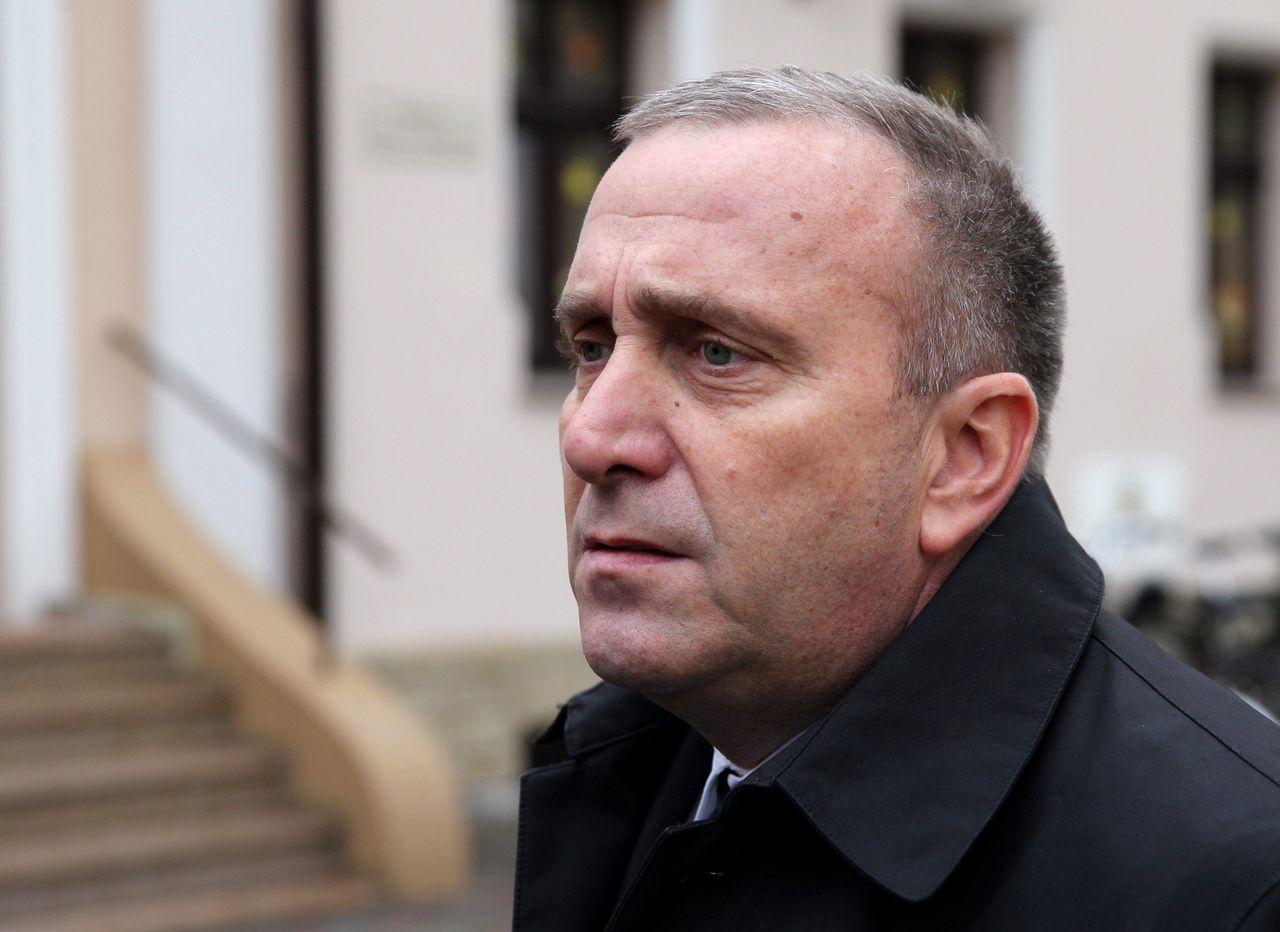 Wydatki Polskiej Fundacji Narodowej. Schetyna: "Nie zostawimy tego"