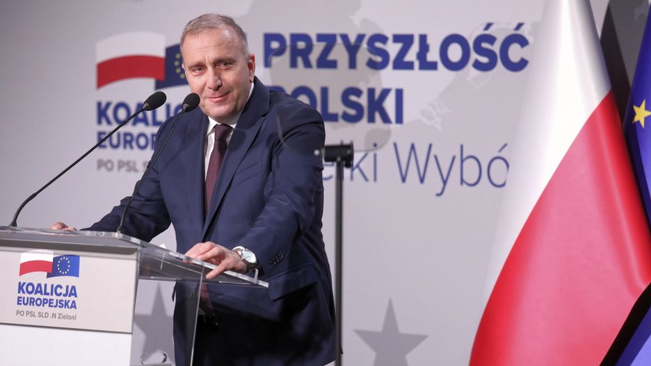 Grzegorz Schetyna twierdzi, że PiS nie radzi sobie w negocjacjach z UE