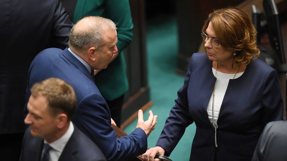 Koronawirus w Polsce. Wybory prezydenckie 2020. PO wymieni Małgorzatę Kidawę-Błońską? PiS komentuje