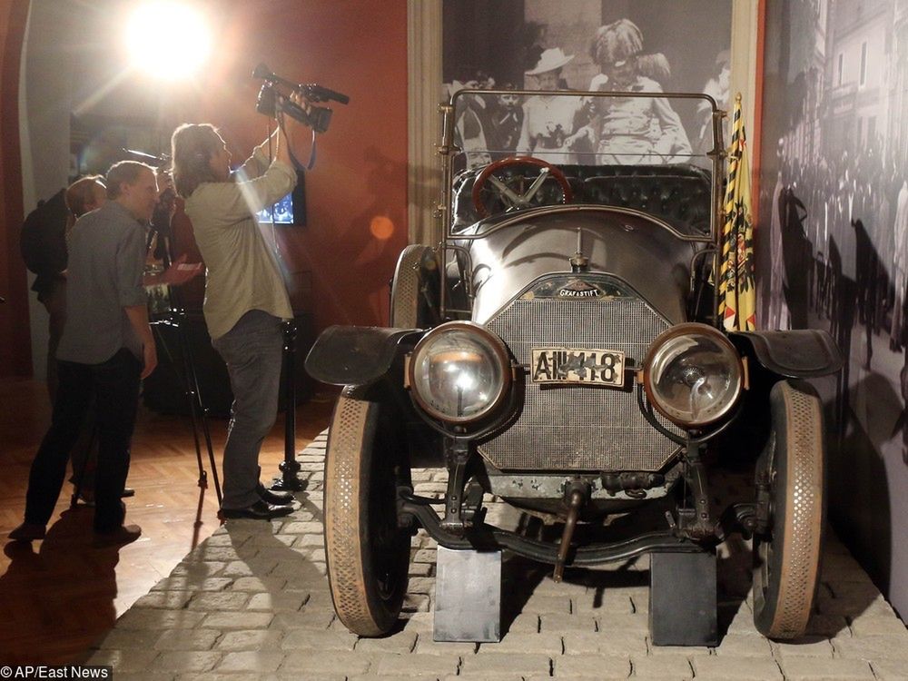 Zagadkowa tablica rejestracyjna auta arcyksięcia Ferdynanda